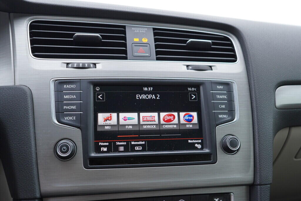 OV190V09148_28.webp_GOLF VARIANT Comfortline Business 1.4 TSI 92 kW automat