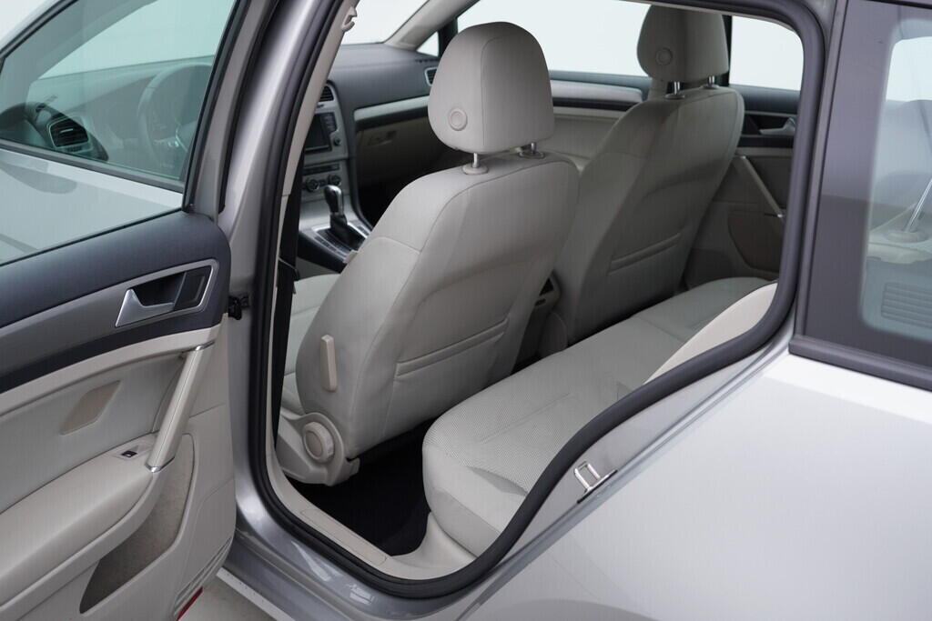 OV190V09148_33.webp_GOLF VARIANT Comfortline Business 1.4 TSI 92 kW automat