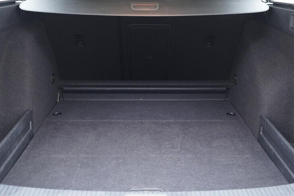 OV190V09148_36.webp_GOLF VARIANT Comfortline Business 1.4 TSI 92 kW automat