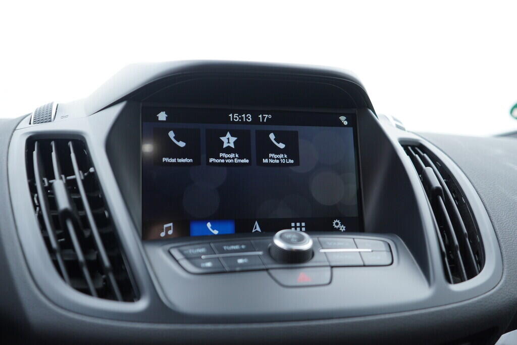 OV190V09149_30.webp_KUGA ST-Line 1.5  110 kW manuál