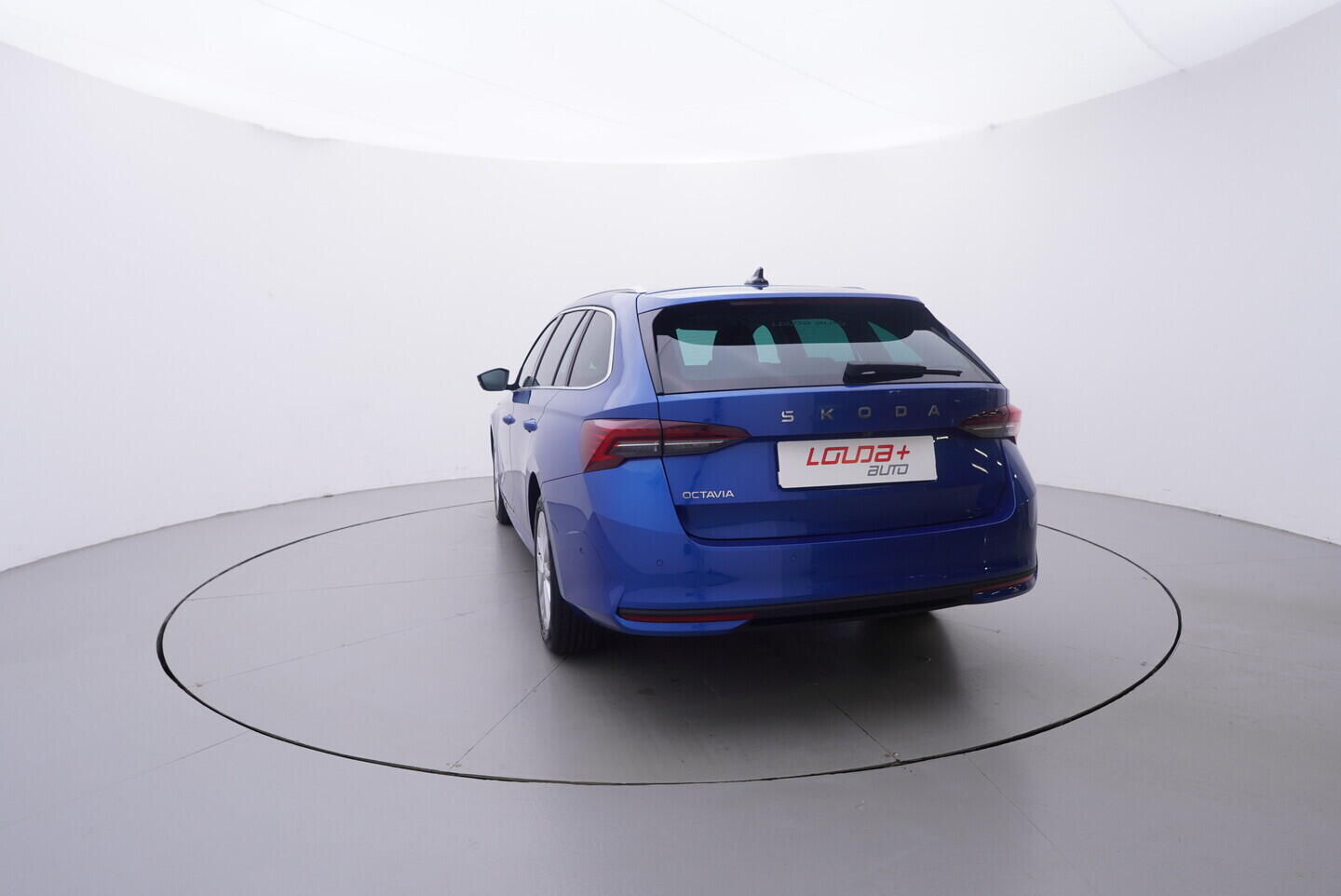 OV190V09150_13.webp_OCTAVIA Top Selection 2.0 TDI 85 kW manuál, DPH