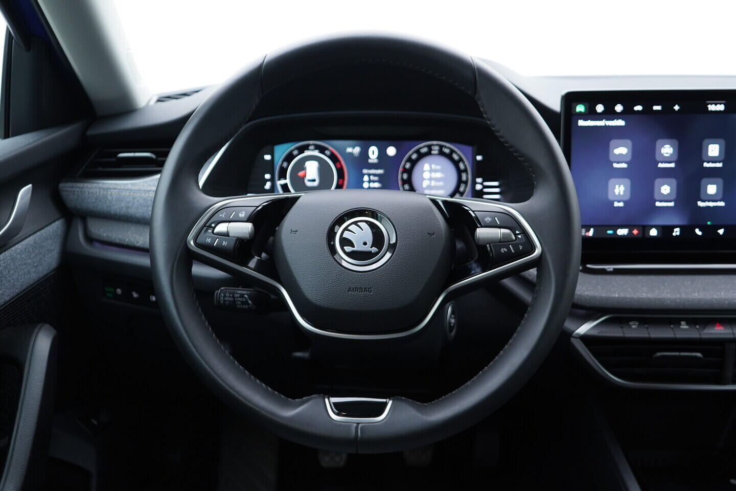 OV190V09150_28.webp_OCTAVIA Top Selection 2.0 TDI 85 kW manuál, DPH