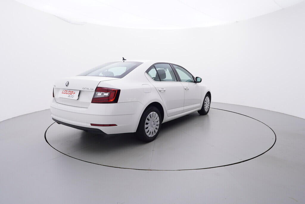 OV190V09151_14.webp_OCTAVIA Style 1.6 TDI 85 kW manuál, DPH