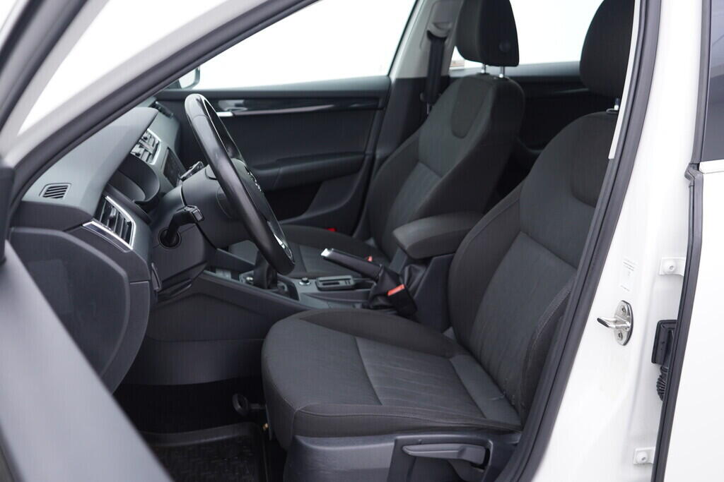 OV190V09151_23.webp_OCTAVIA Style 1.6 TDI 85 kW manuál, DPH