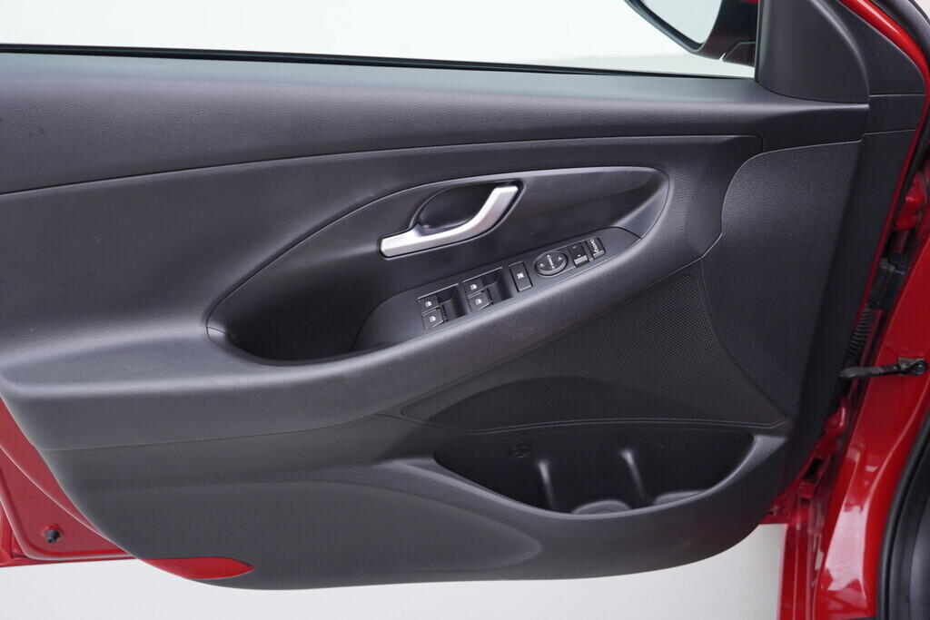 OV190V09152_19.webp_I30 Smart 1.6  81 kW automat