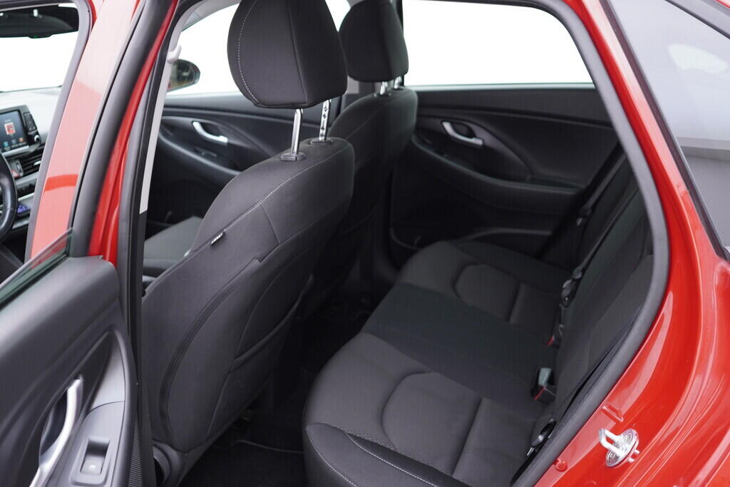 OV190V09152_38.webp_I30 Smart 1.6  81 kW automat