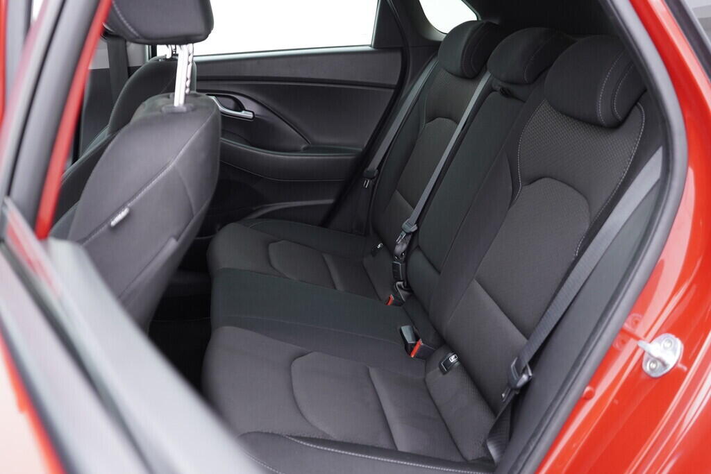 OV190V09152_39.webp_I30 Smart 1.6  81 kW automat