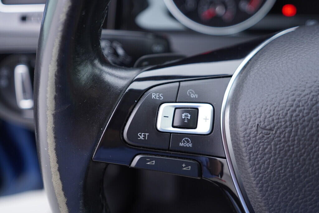 OV190V09153_27.webp_GOLF Highline 2.0 TDI 110 kW automat