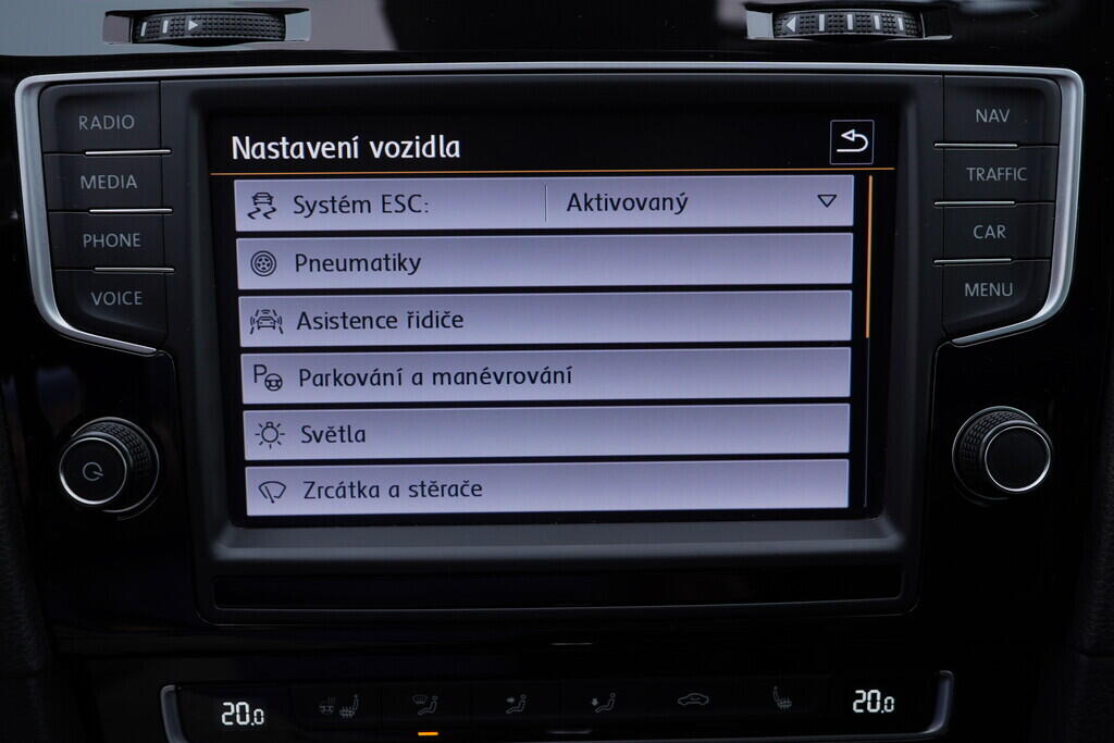 OV190V09153_36.webp_GOLF Highline 2.0 TDI 110 kW automat