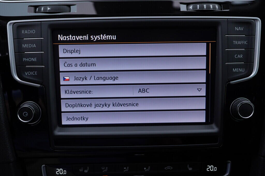 OV190V09153_38.webp_GOLF Highline 2.0 TDI 110 kW automat