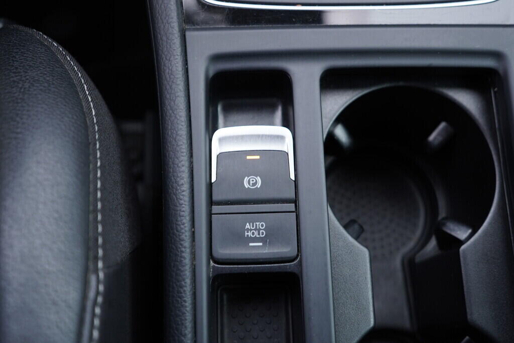 OV190V09153_41.webp_GOLF Highline 2.0 TDI 110 kW automat