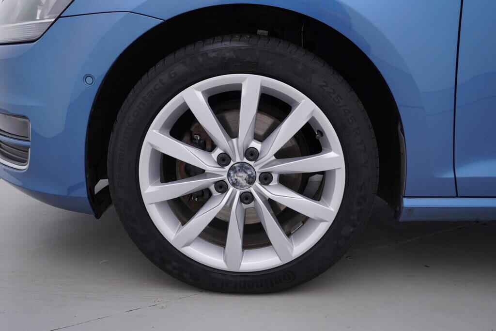 OV190V09153_46.webp_GOLF Highline 2.0 TDI 110 kW automat