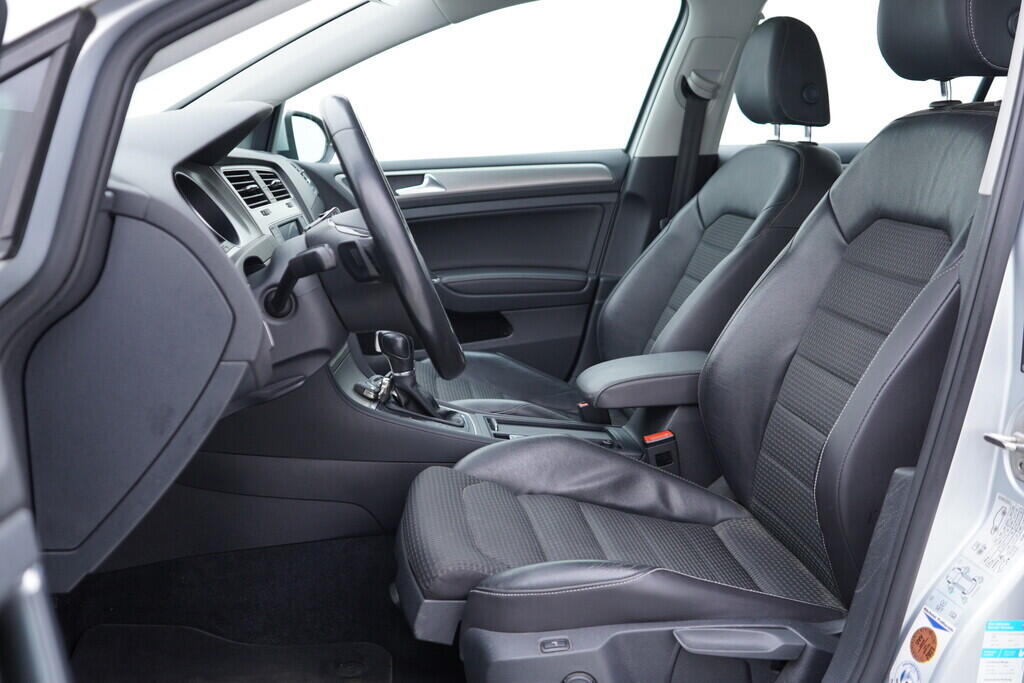 OV190V09154_23.webp_GOLF VARIANT Comfortline 1.6 TDI 81 kW automat