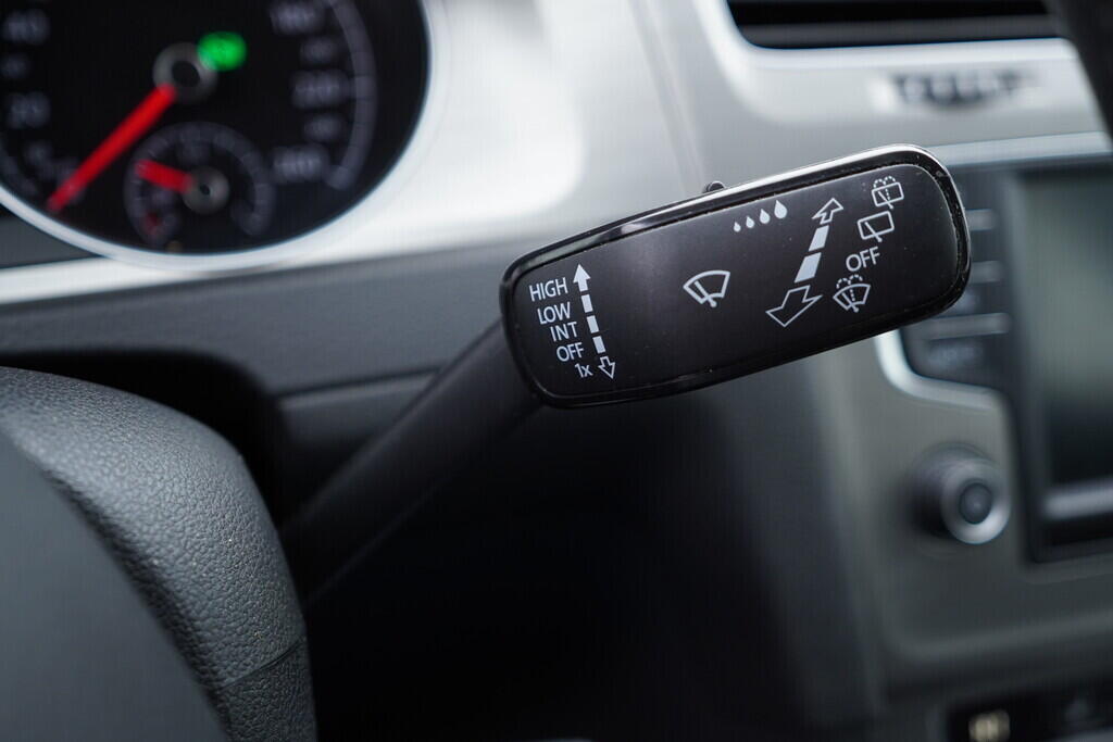 OV190V09154_25.webp_GOLF VARIANT Comfortline 1.6 TDI 81 kW automat