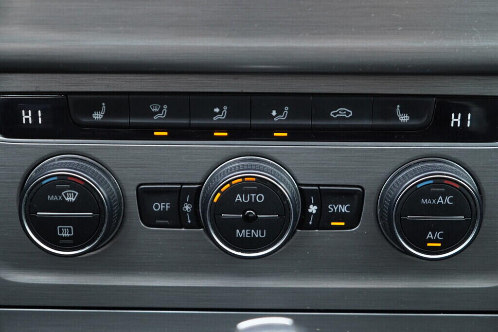 OV190V09154_32.webp_GOLF VARIANT Comfortline 1.6 TDI 81 kW automat