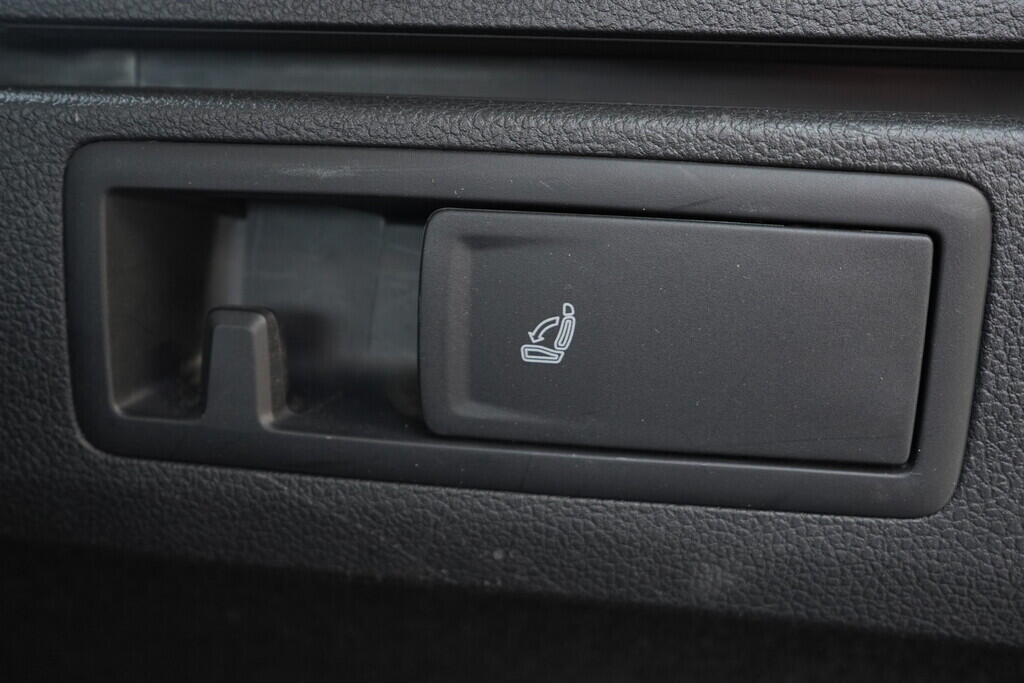 OV190V09154_39.webp_GOLF VARIANT Comfortline 1.6 TDI 81 kW automat