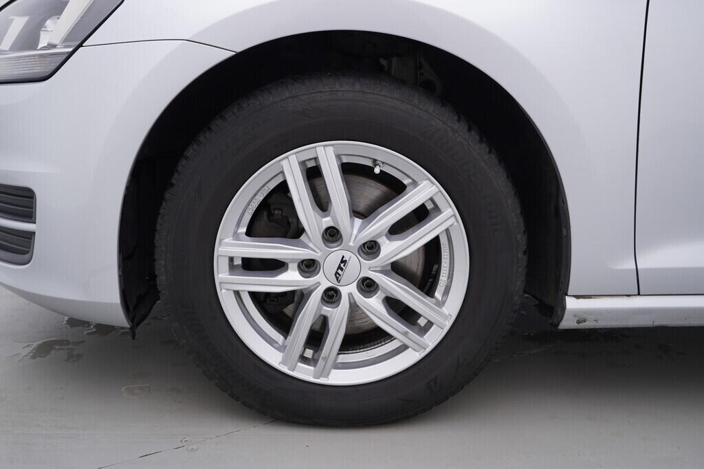 OV190V09154_40.webp_GOLF VARIANT Comfortline 1.6 TDI 81 kW automat