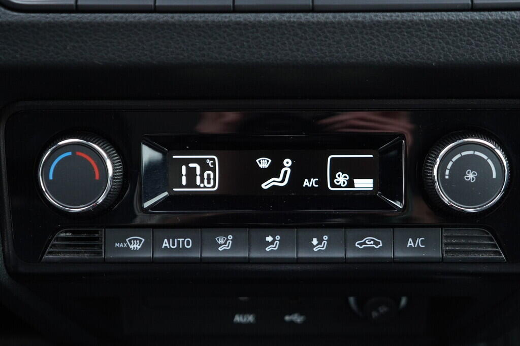 OV190V09156_33.webp_FABIA JOY 1.2 TSI 81 kW automat