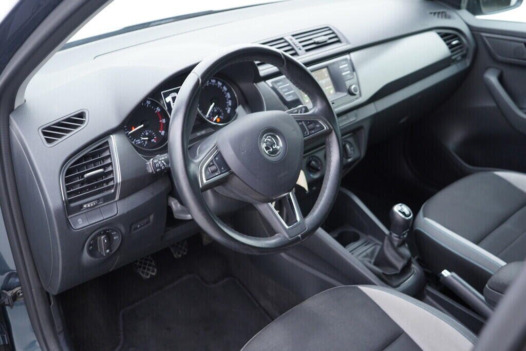 OV190V09157_22.webp_FABIA Ambition 1.2 TSI 66 kW manuál