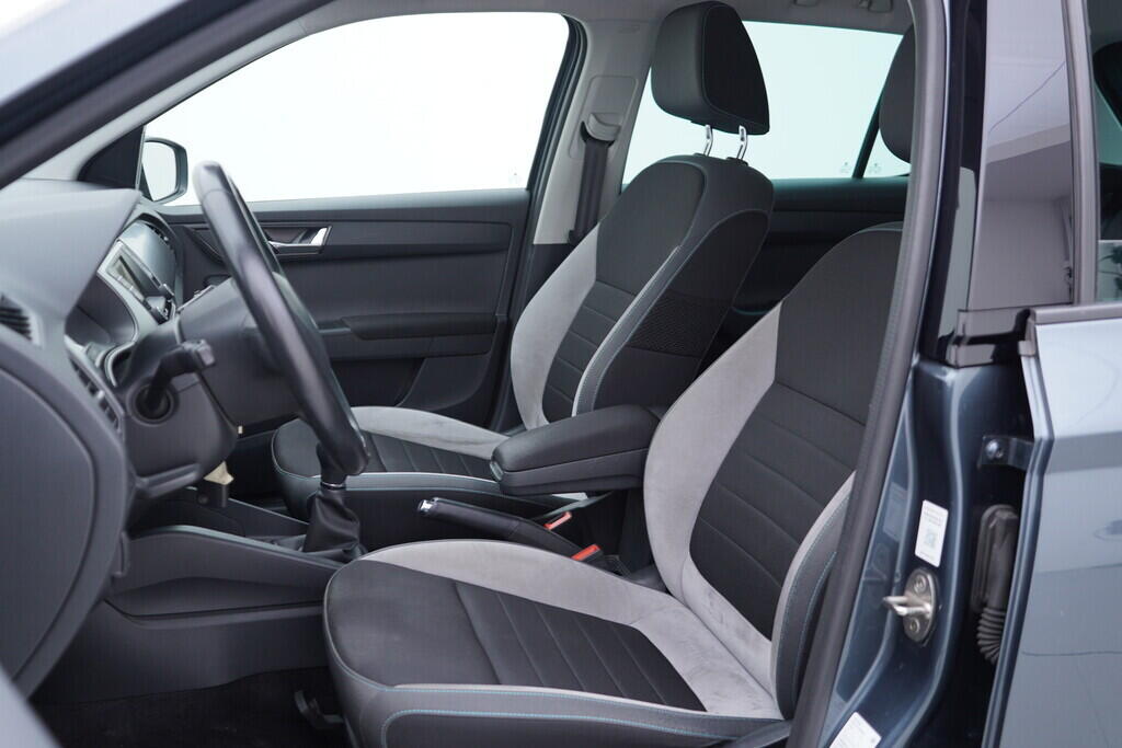 OV190V09157_23.webp_FABIA Ambition 1.2 TSI 66 kW manuál