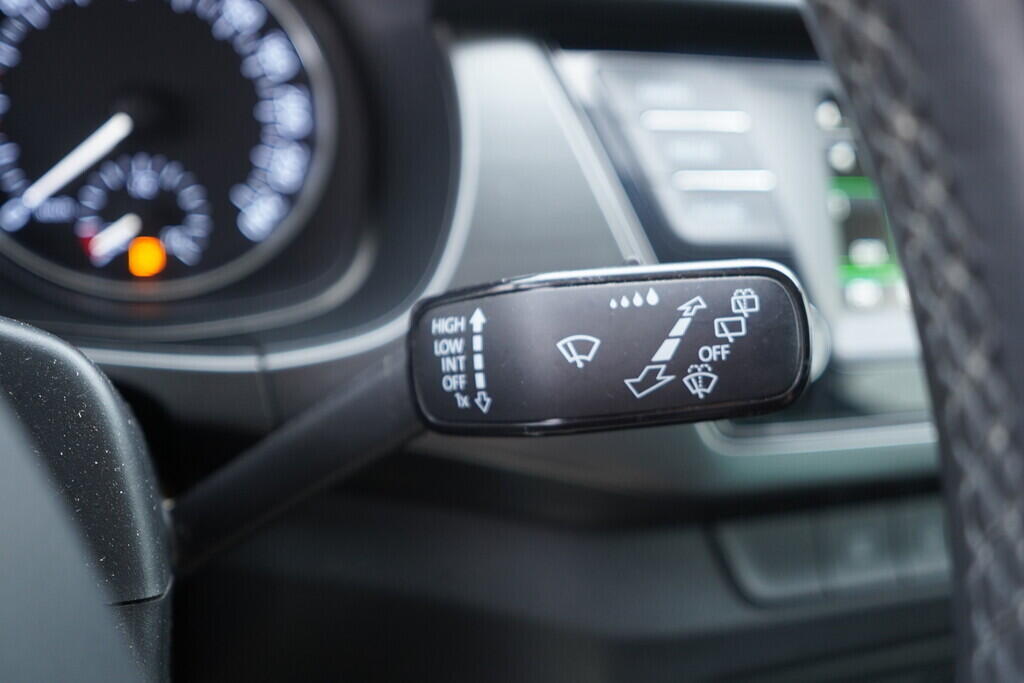 OV190V09157_25.webp_FABIA Ambition 1.2 TSI 66 kW manuál