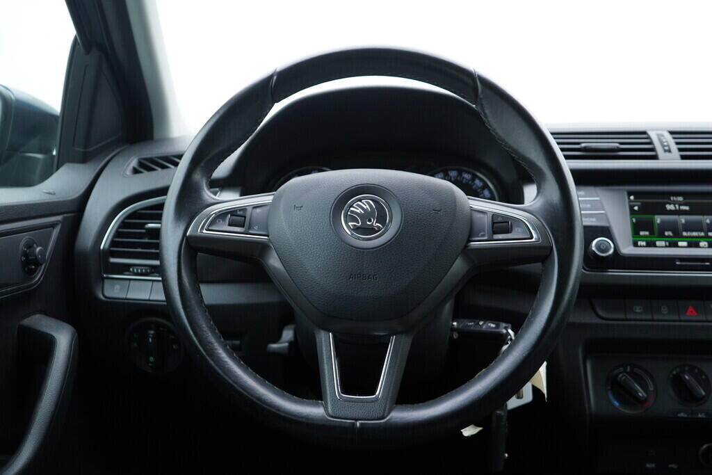 OV190V09157_27.webp_FABIA Ambition 1.2 TSI 66 kW manuál