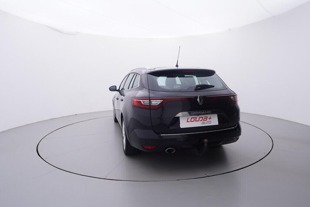 OV190V09158_13.webp_MÉGANE Energy Intens 1.5  81 kW manuál