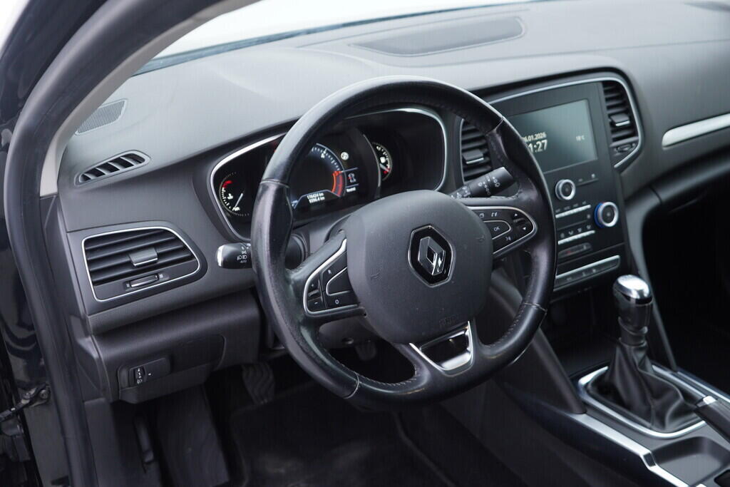 OV190V09158_21.webp_MÉGANE Energy Intens 1.5  81 kW manuál