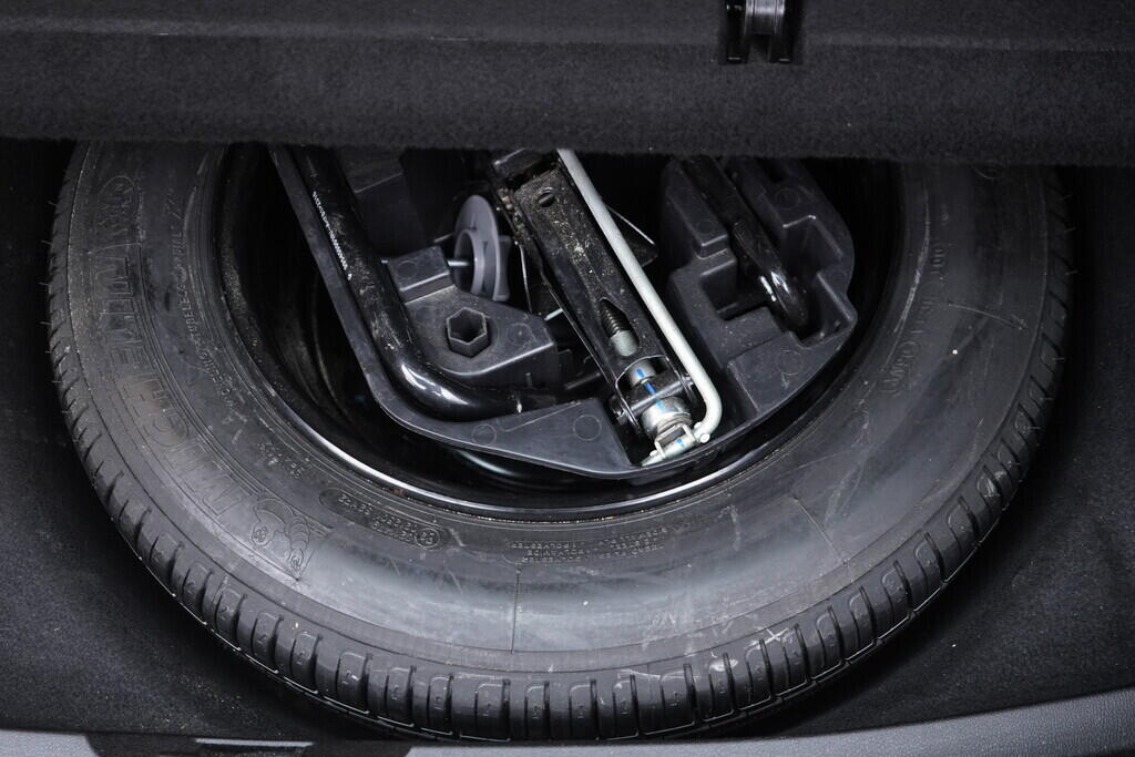 OV190V09158_39.webp_MÉGANE Energy Intens 1.5  81 kW manuál