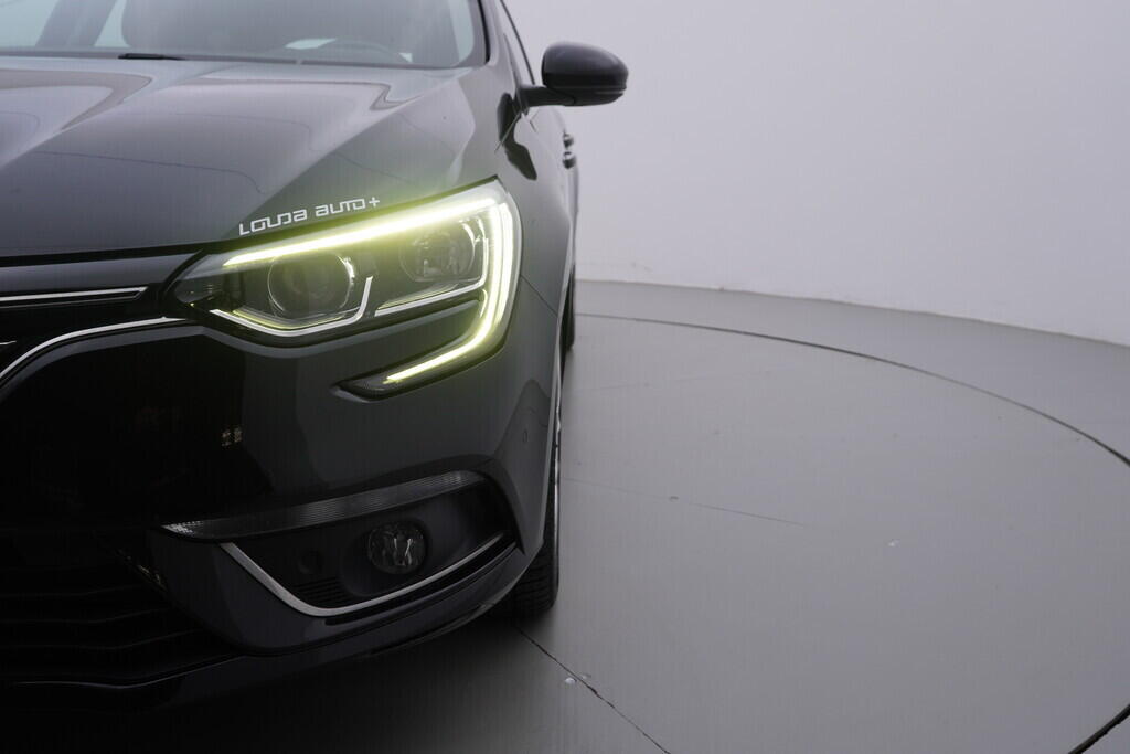 OV190V09158_43.webp_MÉGANE Energy Intens 1.5  81 kW manuál