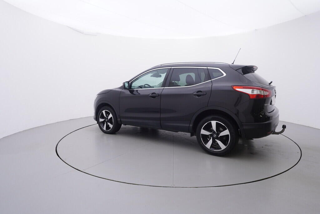 OV190V09159_12.webp_QASHQAI N-Connecta 4x4 1.6  96 kW manuál