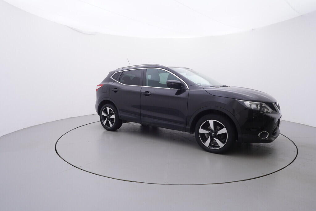 OV190V09159_16.webp_QASHQAI N-Connecta 4x4 1.6  96 kW manuál