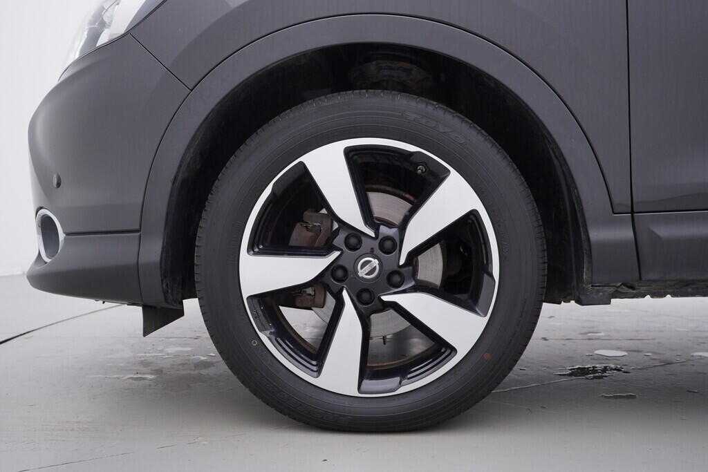 OV190V09159_37.webp_QASHQAI N-Connecta 4x4 1.6  96 kW manuál