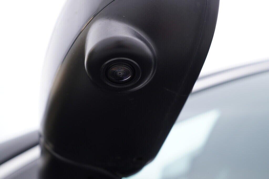 OV190V09159_40.webp_QASHQAI N-Connecta 4x4 1.6  96 kW manuál