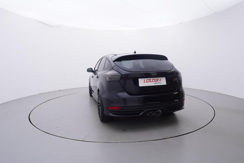 OV190V09161_13.webp_FOCUS ST-line 2.0  136 kW manuál