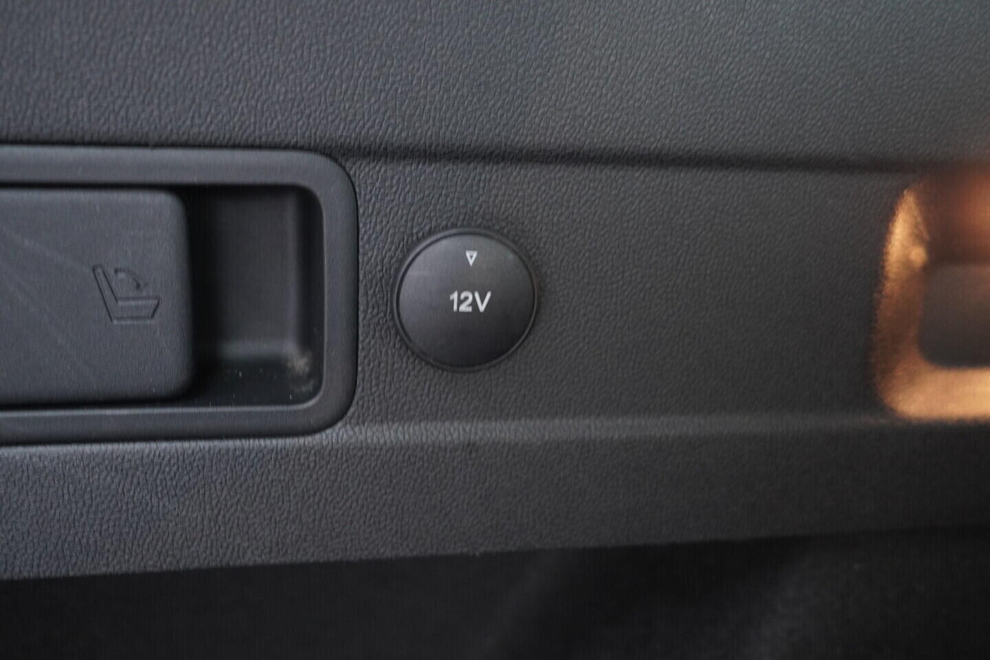 OV190V09168_41.webp_FOCUS Business 1.0  92 kW manuál, DPH