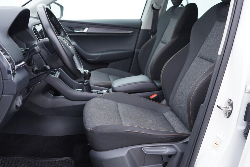 OV190V09169_22.webp_KAROQ Ambition 2.0 TDI 85 kW manuál, DPH