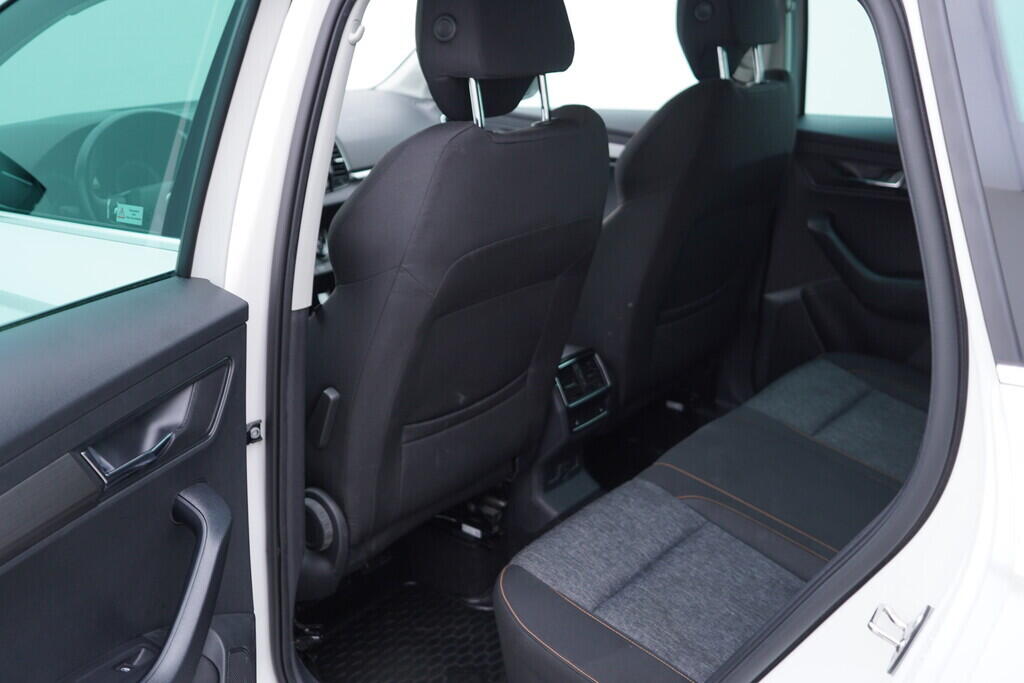 OV190V09169_35.webp_KAROQ Ambition 2.0 TDI 85 kW manuál, DPH