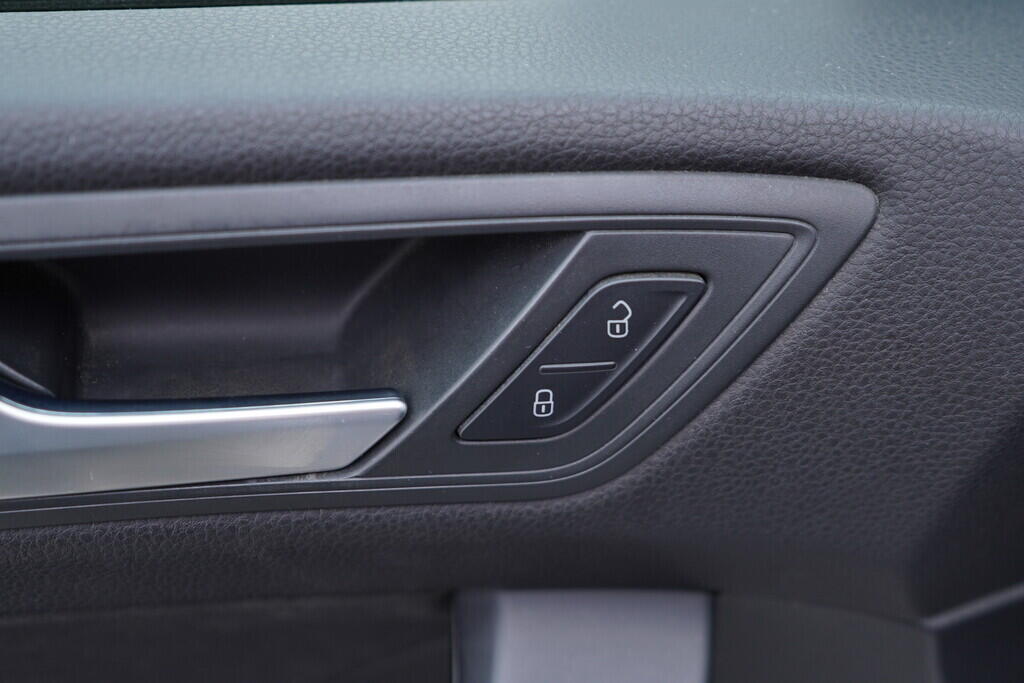 OV190V09171_21.webp_TOURAN Trendline  1.4 TSI 110 kW manuál