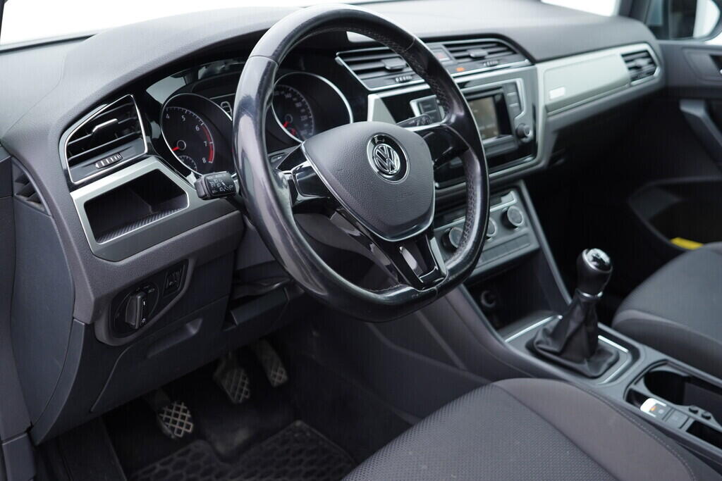 OV190V09171_22.webp_TOURAN Trendline  1.4 TSI 110 kW manuál