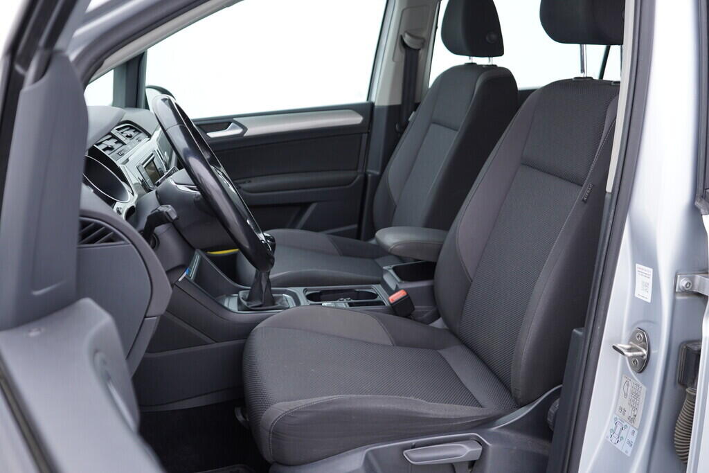 OV190V09171_23.webp_TOURAN Trendline  1.4 TSI 110 kW manuál