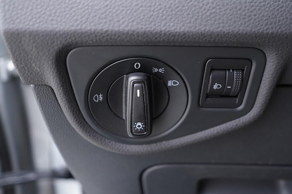 OV190V09171_26.webp_TOURAN Trendline  1.4 TSI 110 kW manuál