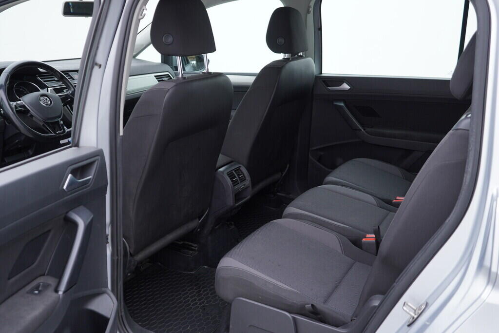 OV190V09171_36.webp_TOURAN Trendline  1.4 TSI 110 kW manuál