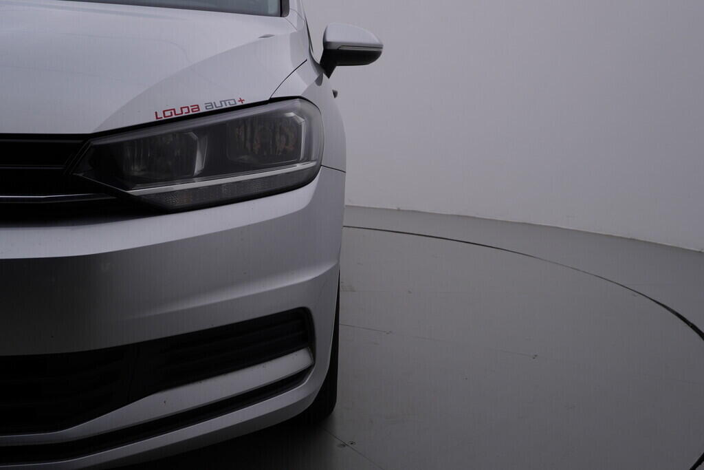 OV190V09171_41.webp_TOURAN Trendline  1.4 TSI 110 kW manuál