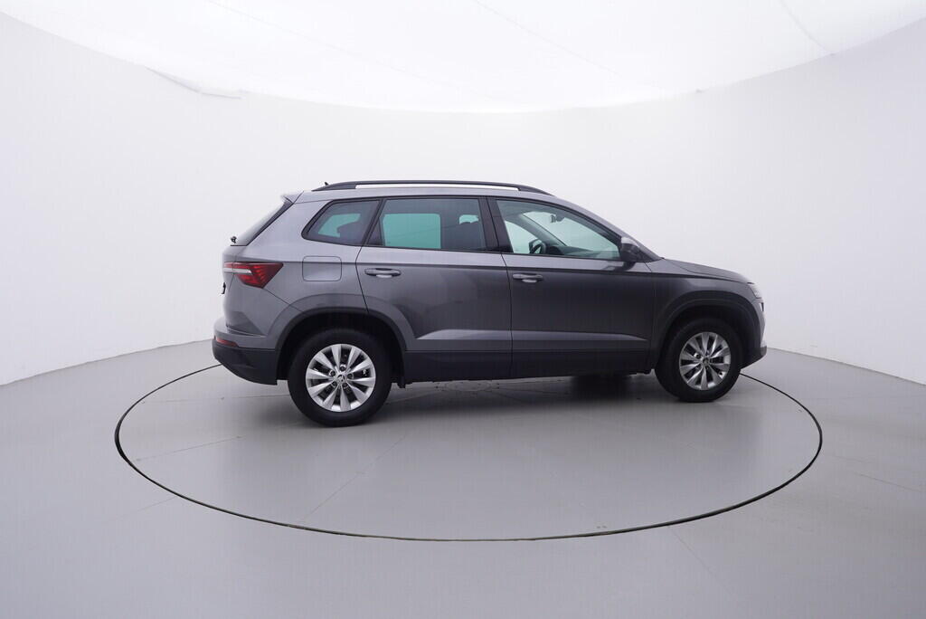 OV190V09177_15.webp_KAROQ Ambition 1.5 TSI 110 kW manuál, DPH