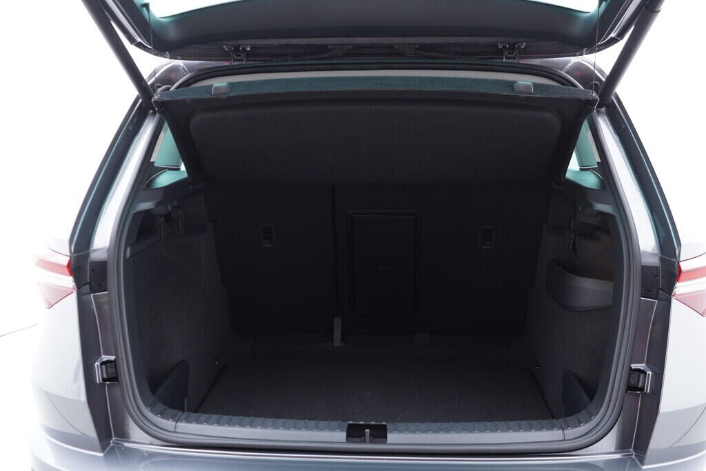 OV190V09177_39.webp_KAROQ Ambition 1.5 TSI 110 kW manuál, DPH