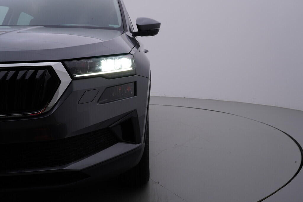 OV190V09177_44.webp_KAROQ Ambition 1.5 TSI 110 kW manuál, DPH