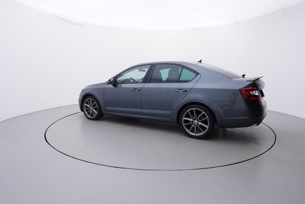 OV190V09178_12.webp_OCTAVIA RS 2.0 TDI 135 kW automat, DPH