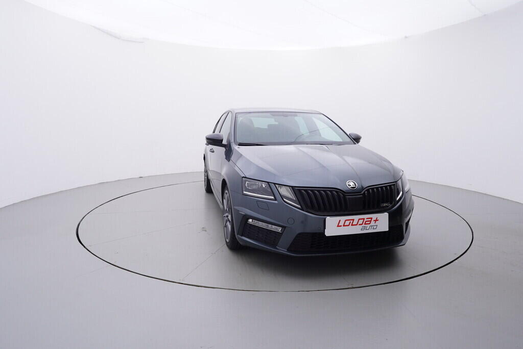 OV190V09178_17.webp_OCTAVIA RS 2.0 TDI 135 kW automat, DPH