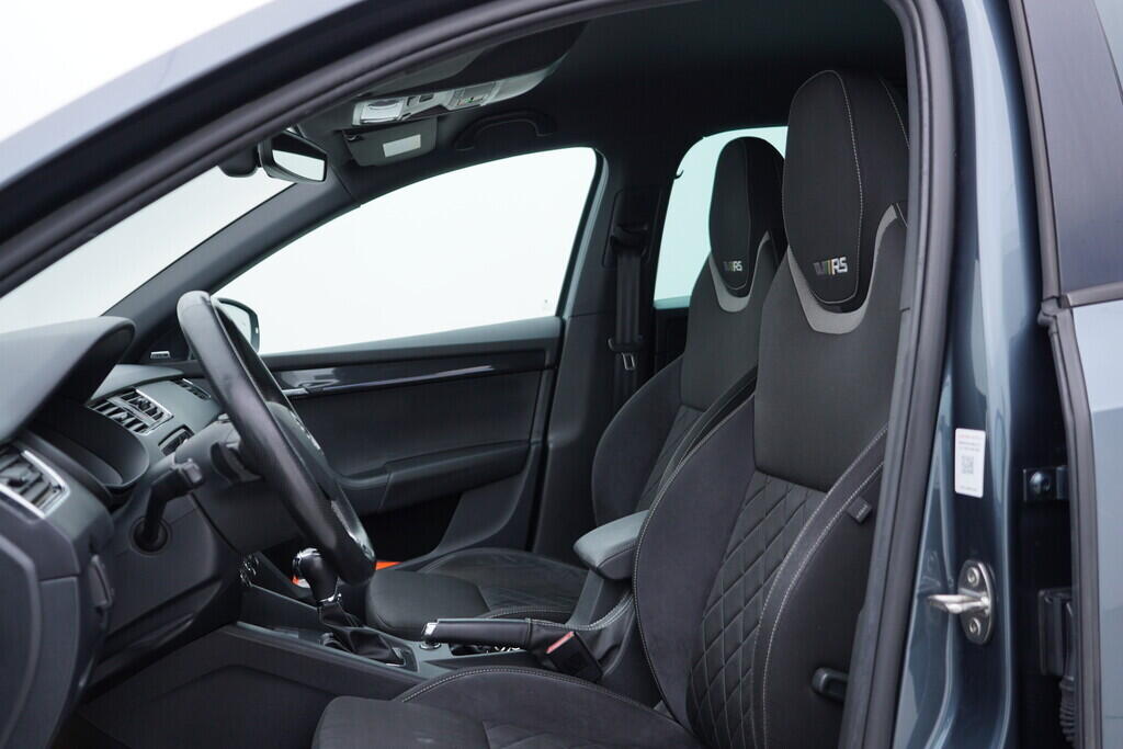 OV190V09178_23.webp_OCTAVIA RS 2.0 TDI 135 kW automat, DPH